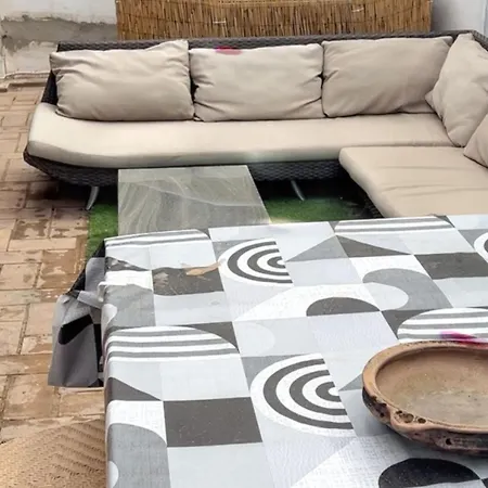 Chiclana Terrace Haven: Beachside Retreat With Wifi Chiclana de la Frontera