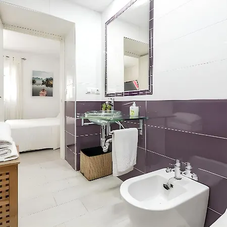 Chiclana Terrace Haven: Beachside Retreat With Wifi Holiday home *